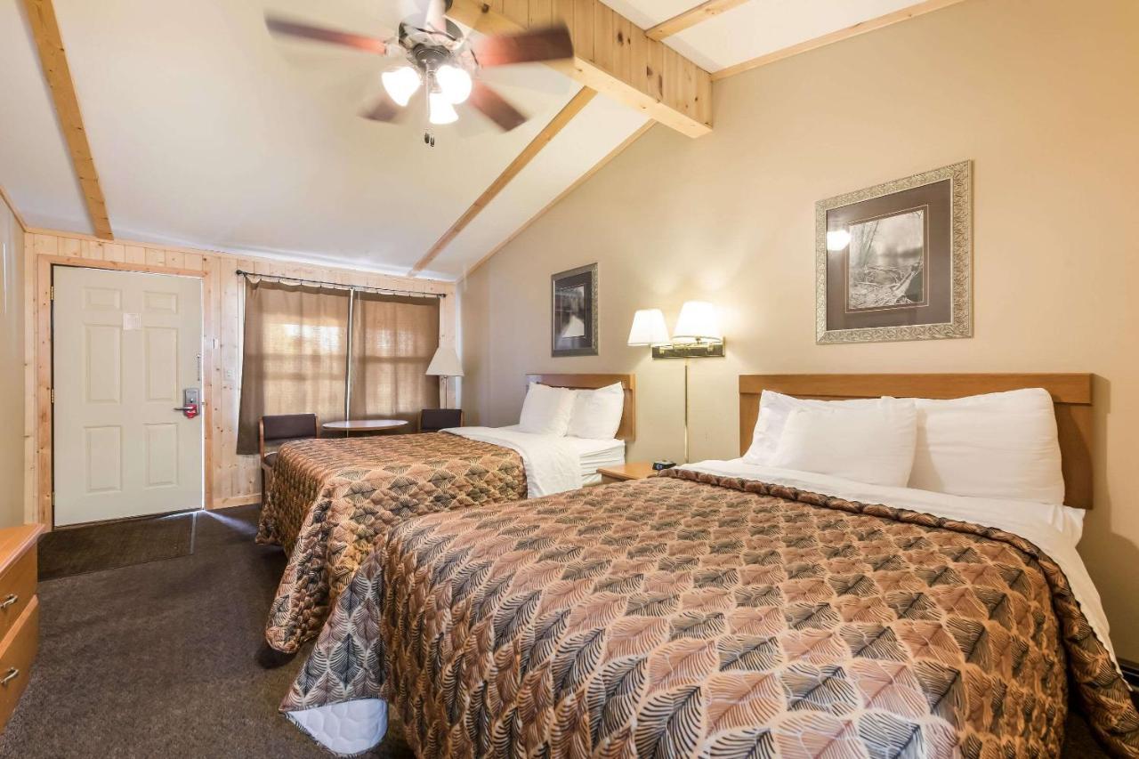 Econo Lodge Rice Lake Eksteriør billede